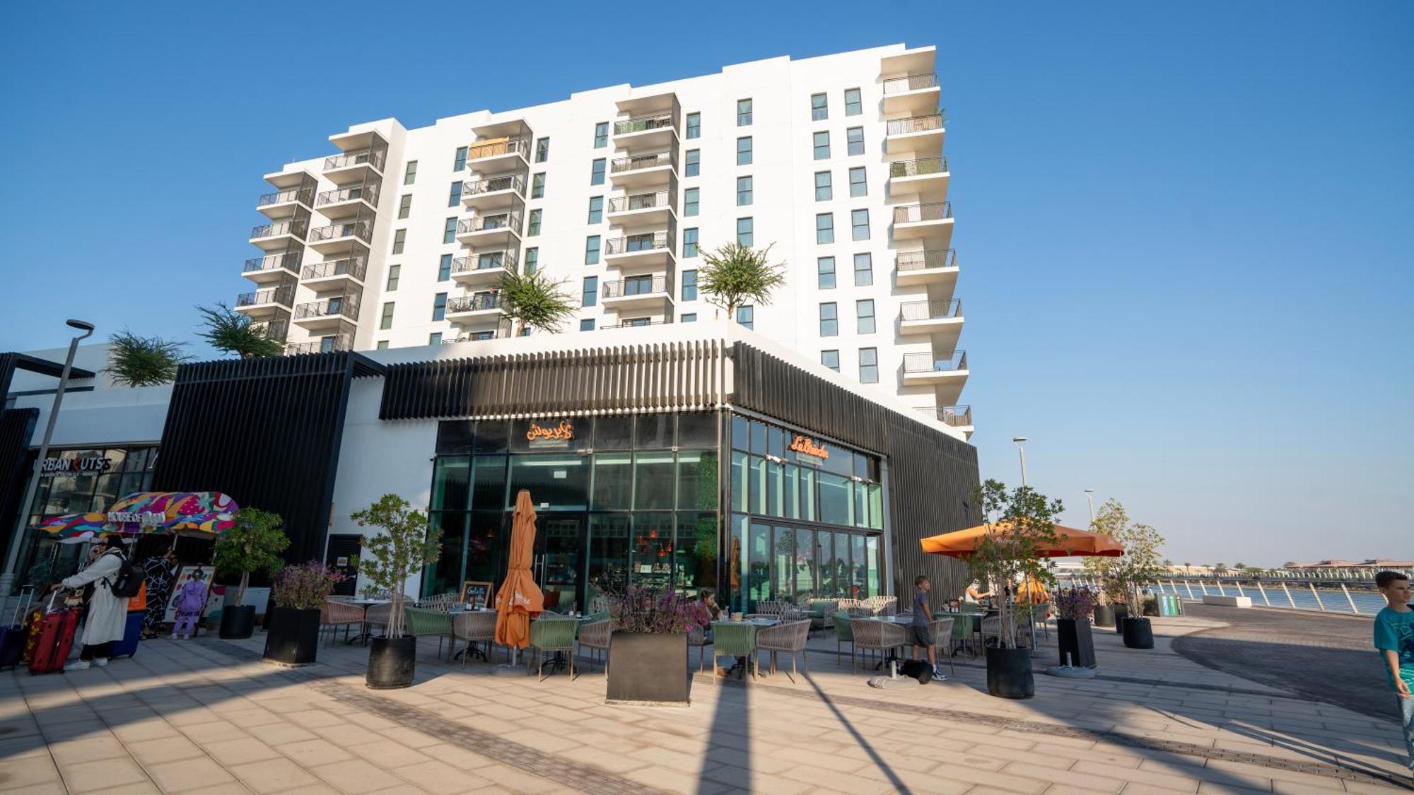 Glamorous 2bd Yas Island Apartment