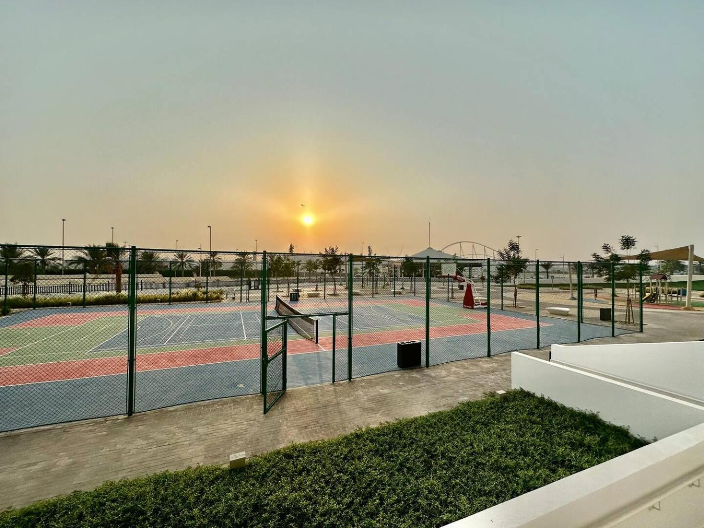 Apartment Glamorous 2bd Yas Island Abu Dhabi